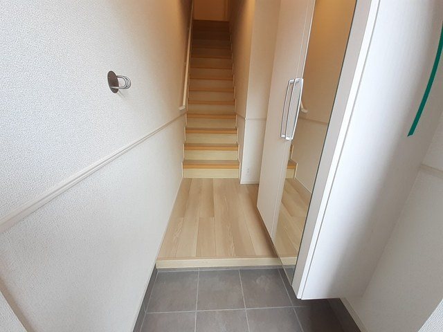 クレア―ジュウミⅠ 玄関