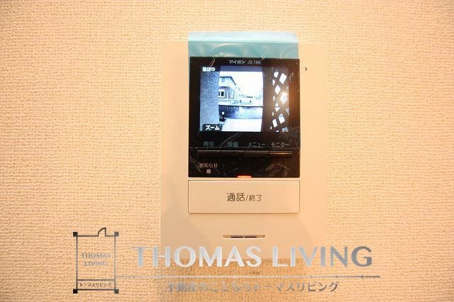 ラフィーネメゾン モニターインターフォン御座いますよ。