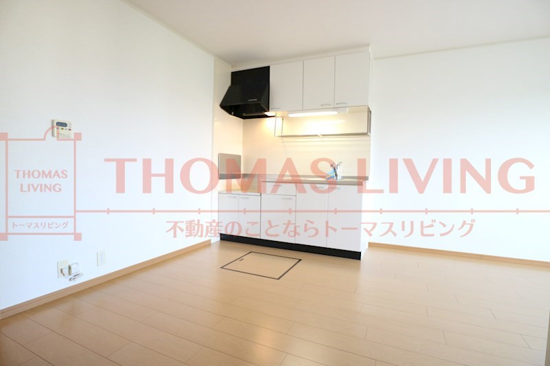 グラシュプレーヌⅧ 写真は同型別物件・現況優先
