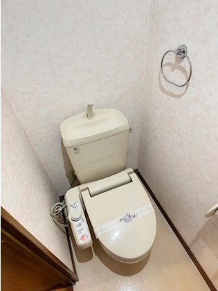 アルベール石丸  トイレ