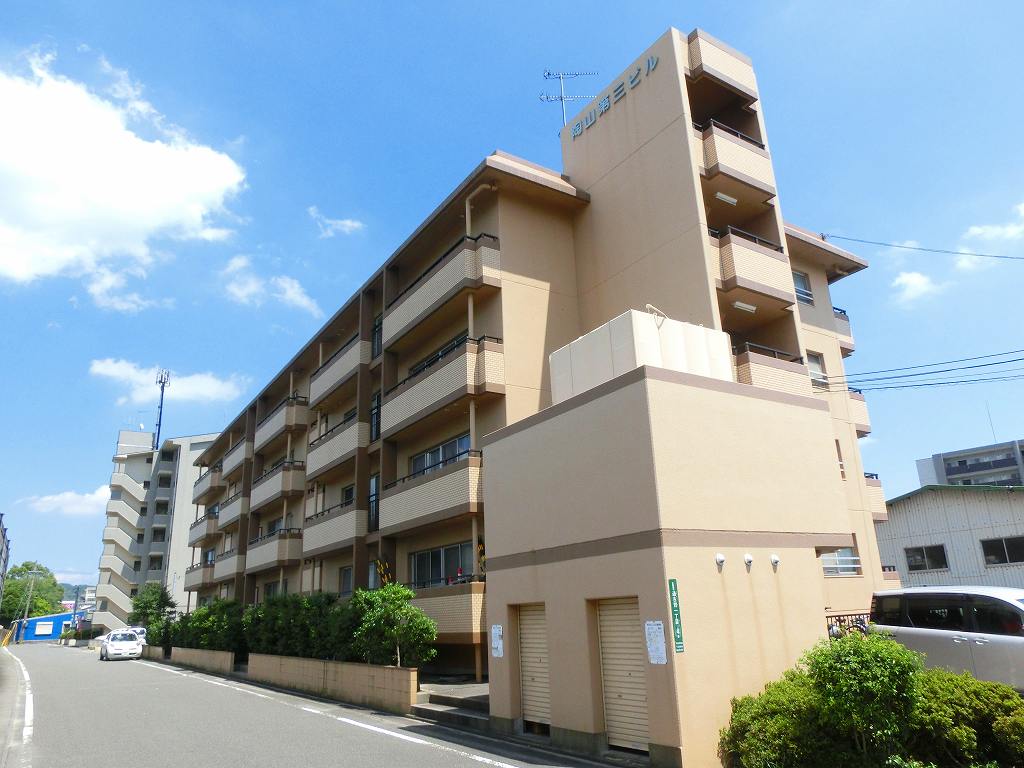 外観 福岡の賃貸物件はトーマスリビングまで