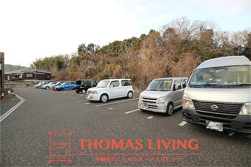 ロイヤルハイツ 駐車場