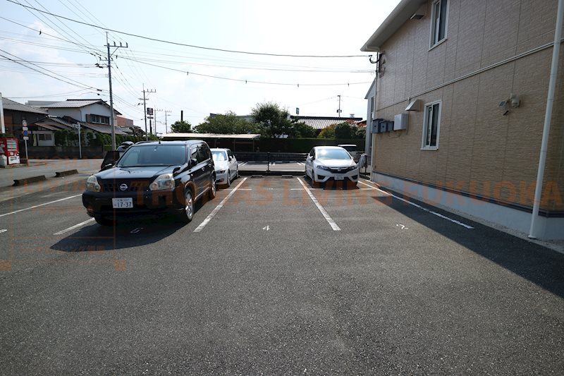 ドエル池の内 駐車場