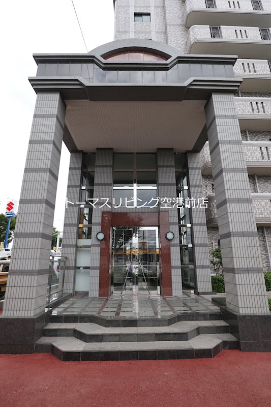 クレスティ空港前 外観