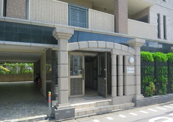 E-STYLE エントランス
