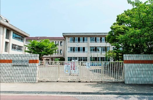 サンパーク千早グラッセ 福岡市立千早西小学校