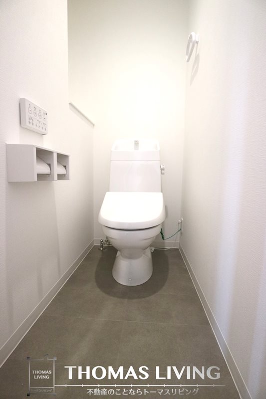 Onesta（オネスタ） ウォレットトイレ付で冬でも便座が暖かいのは嬉しいですね。