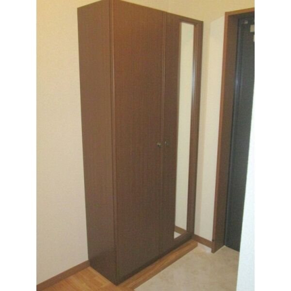 カームヒルズ板付 玄関