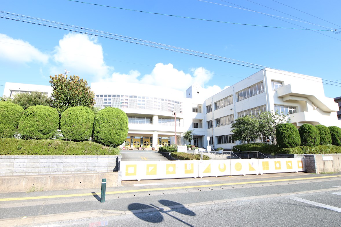 コンダクトレジデンスHANAMINOSATO 古賀市立花見小学校