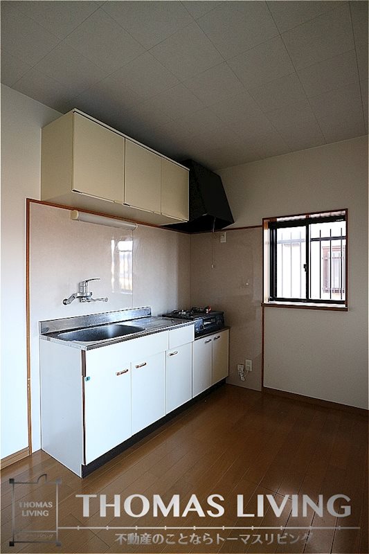 アントレ桂川 F棟 小窓があり換気がしやすいですね。
