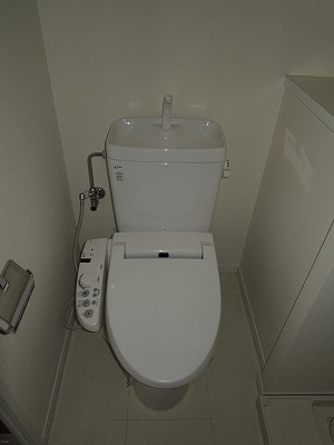 グランフォーレ呉服町  温水洗浄便座付　別号室参考写真