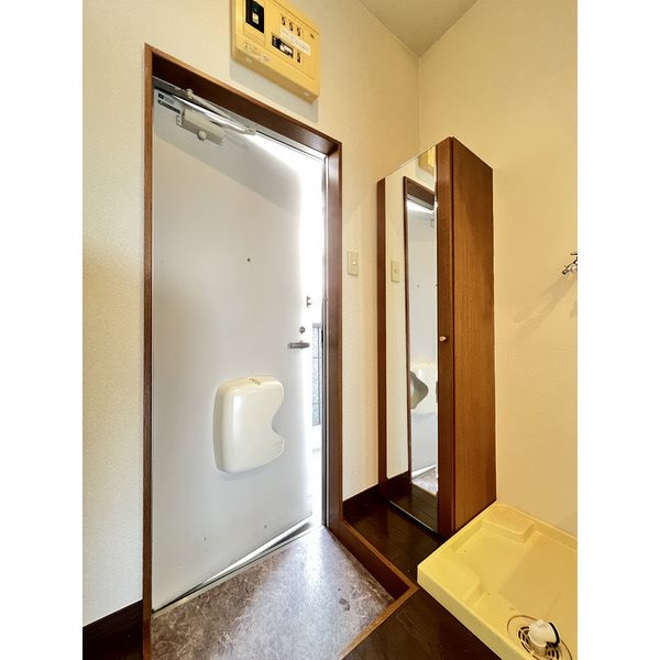 スタンドリバー梅林 玄関