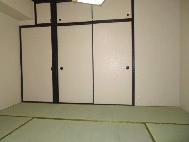クローバービル壱番館 和室