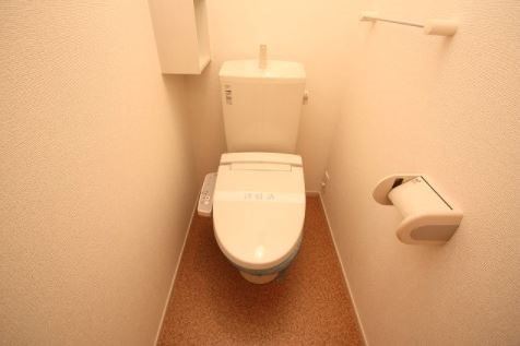 グランベル和田 嬉しいウォシュレット付きですよ。