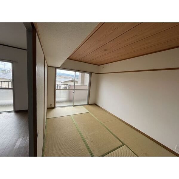 桜マンション春日 和室　※参考写真
