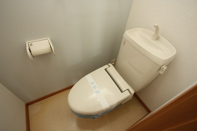 グラシュプレーヌⅦ C お部屋探しは、地域に詳しい当店へ。