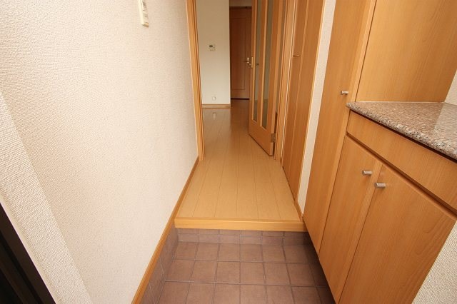 グラシュプレーヌⅦ C 大容量のシューズボックス付きです。