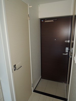 エンクレスト博多Belle 広々玄関☆シューズBOX大！※別号室の参考写真になります。