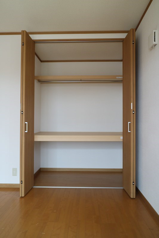 セントラルハイツ 大容量のクローゼット御座いますよ。