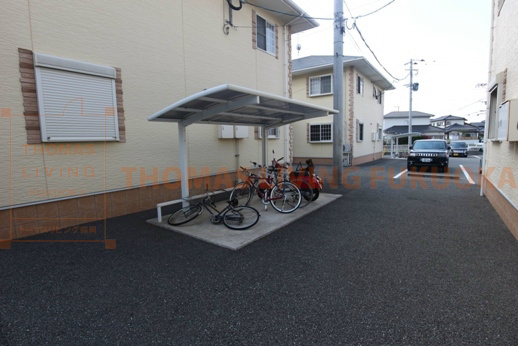 ハイルーラル3　C棟 屋根付き駐輪場。