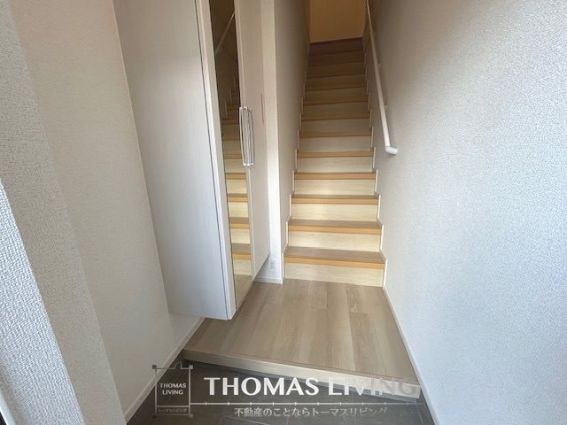 ニューライズ秋松 玄関