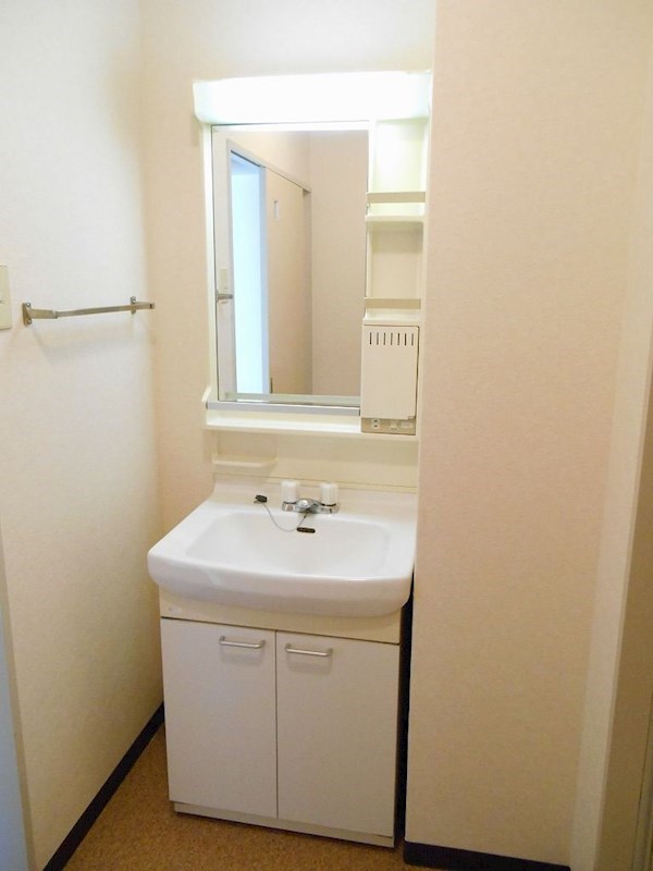 アミティエ二日市 お部屋探しならトーマスリビングへ