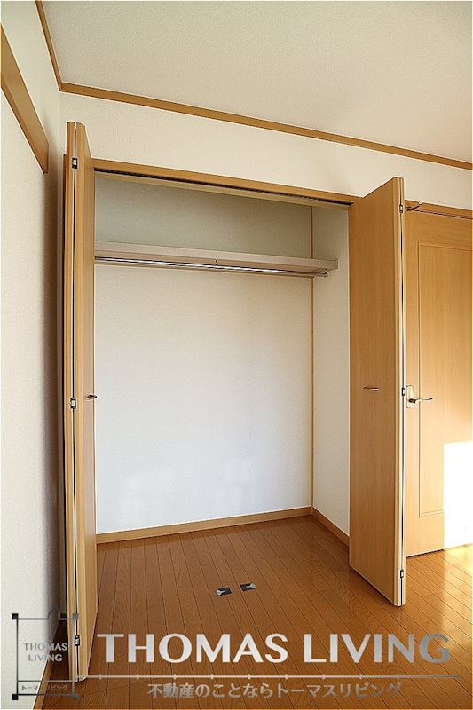 エムボヌール B棟 大容量のクローゼット