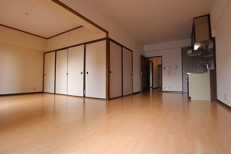 シャトレ壱番館 筑紫野市・太宰府市のお部屋探しならトーマスリビングへ