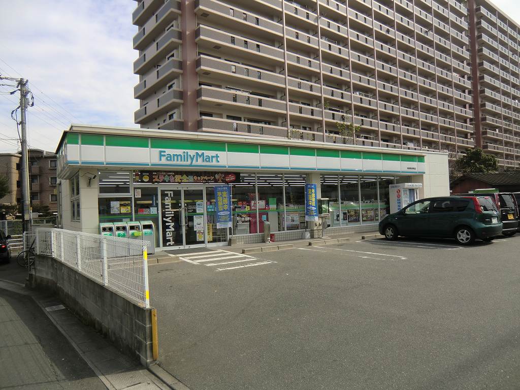 アウフスティーグフェルト ファミリーマート筑紫野俗明院店