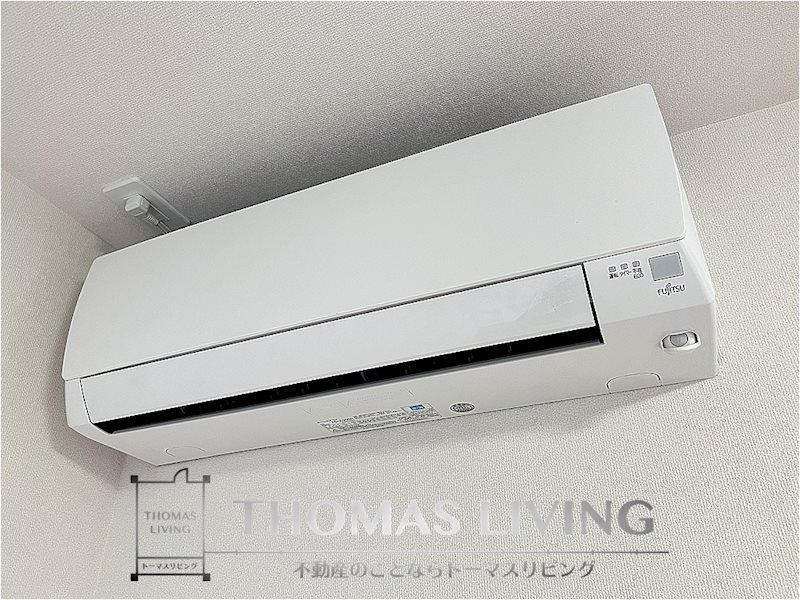プログレス  冷暖房機能付きエアコン御座いますよ。