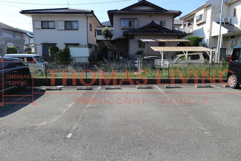 シェーネスハイム 駐車場