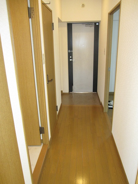 エクセレント岩室Ⅱ 玄関
