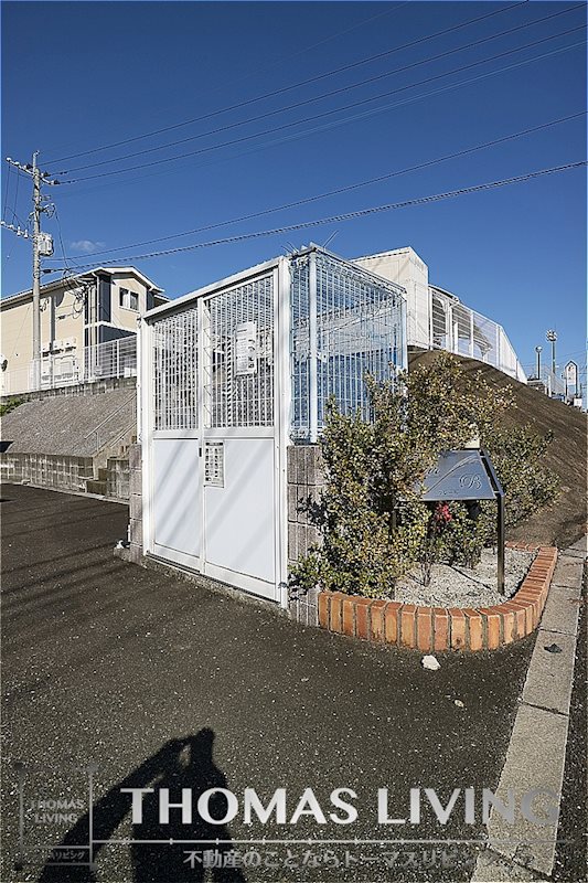 福岡県嘉穂郡桂川町吉隈 敷地内ゴミ捨て場