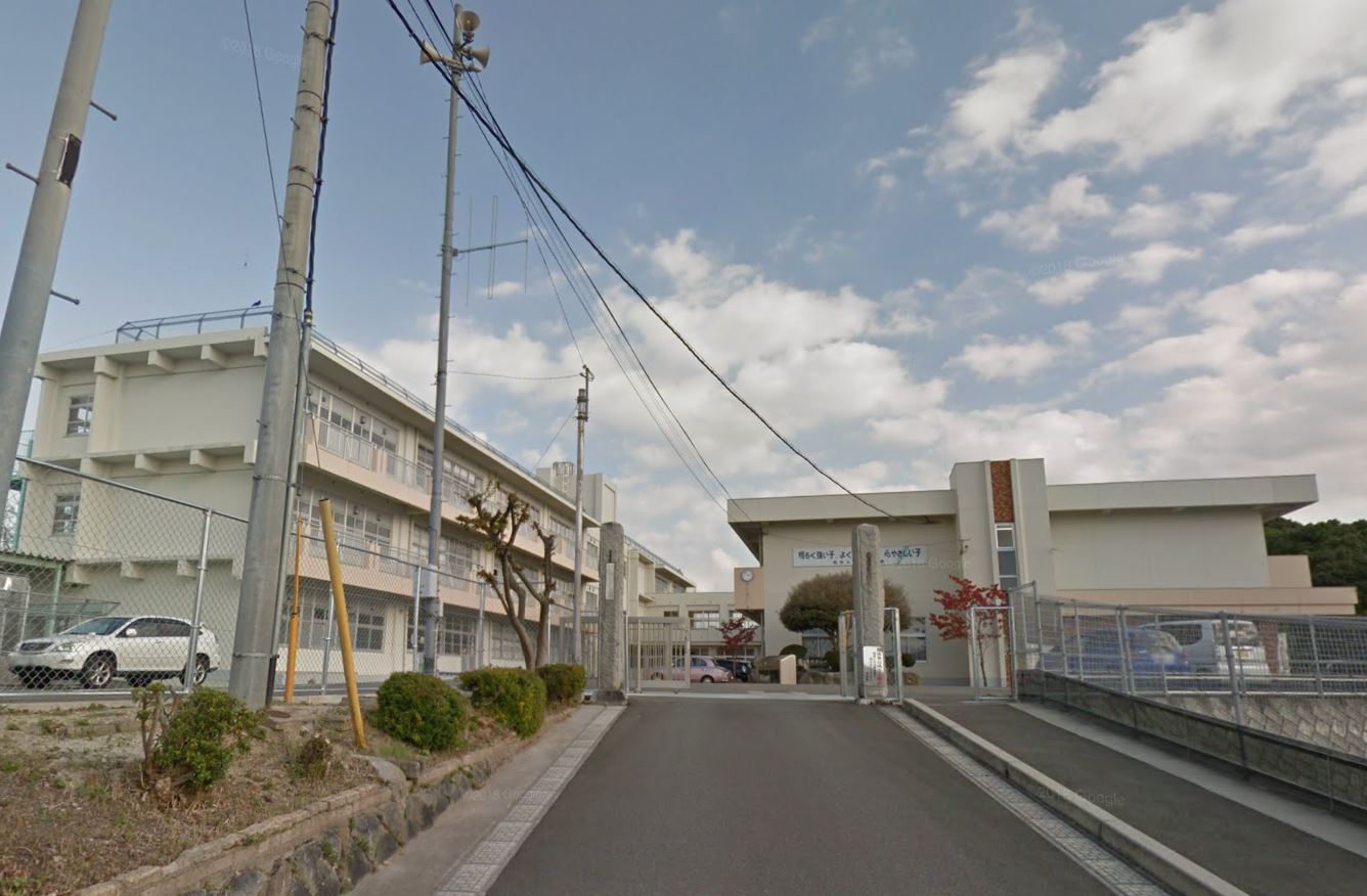 ハイツ都 飯塚市立菰田小学校