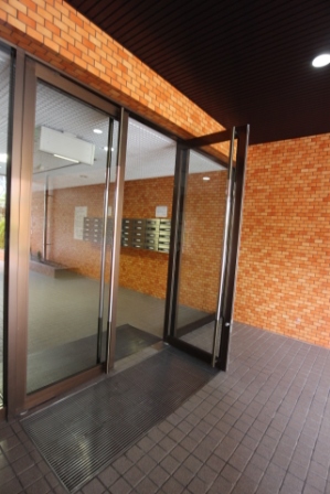 大産高取マンション エントランス