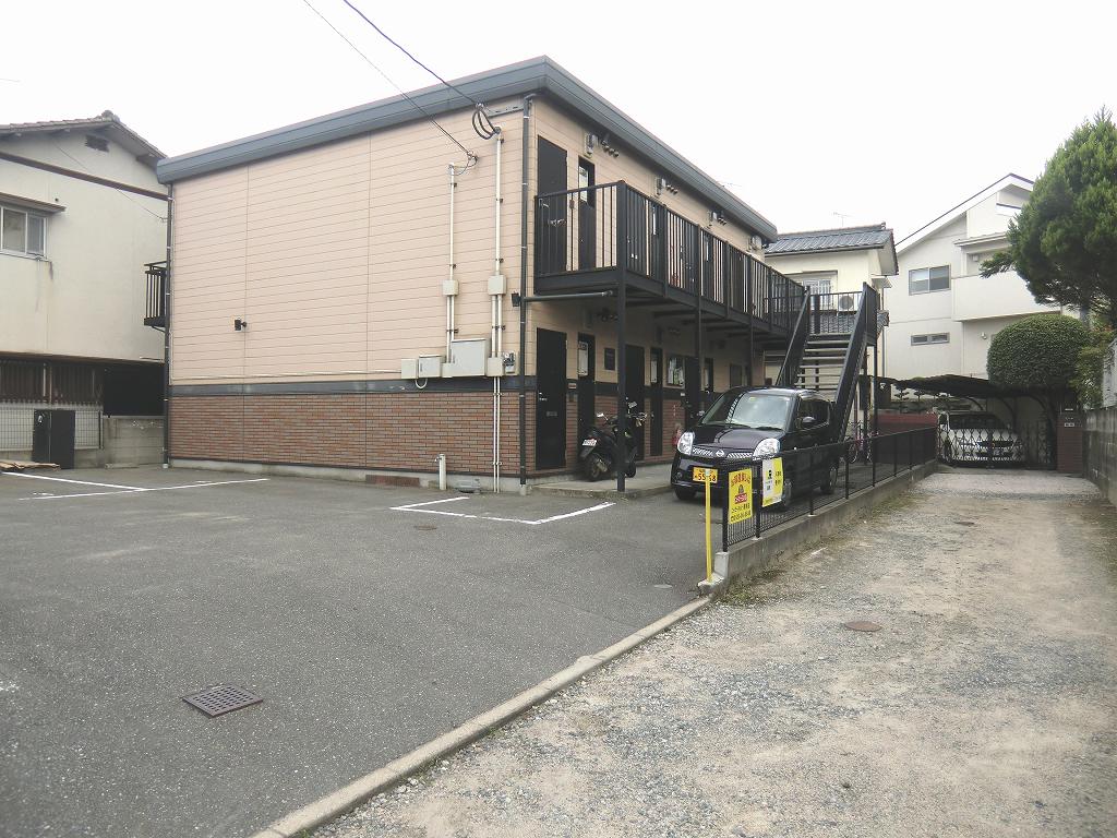 プレジールHAYASHIDA 敷地内入り口