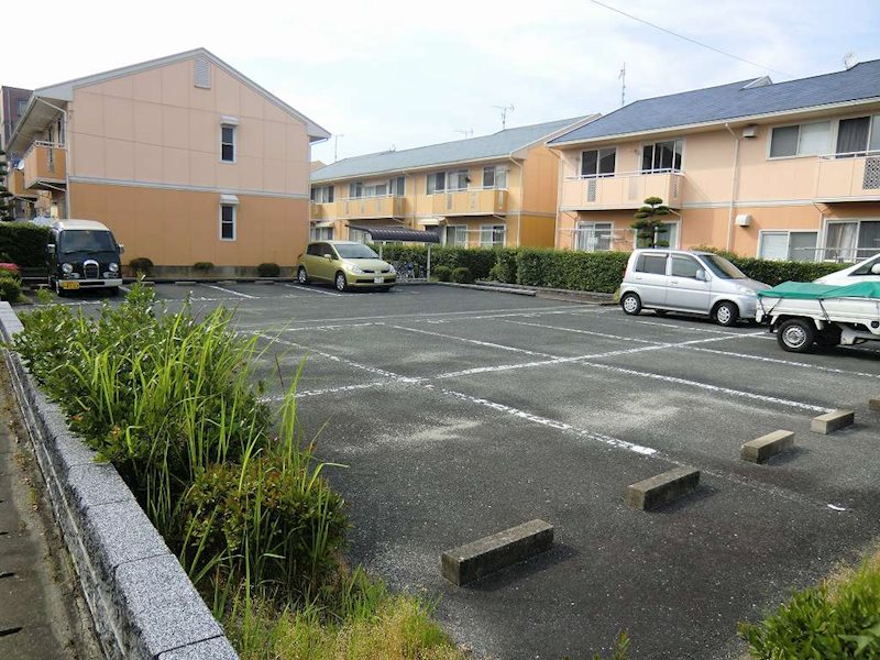 セジュール・ウィング 駐車場