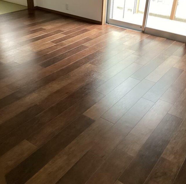 宿町戸建て リビング