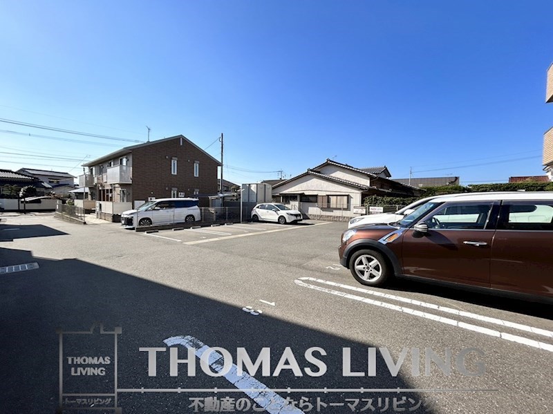 ソフィア新宮　B棟 駐車場