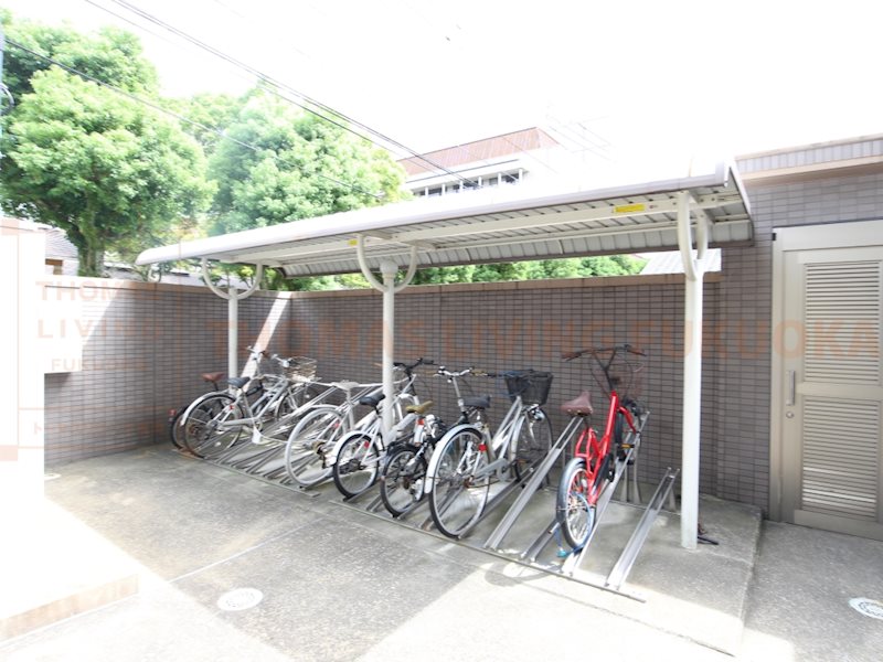グリーンヒルズ観世 駐輪場　太宰府市・筑紫野市の賃貸物件はトーマスリビングまで