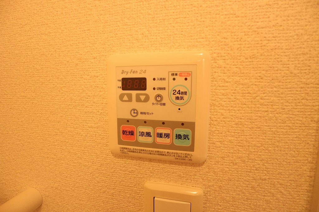 シーサイドＦメゾン 浴室乾燥機は乾燥・暖房・涼風・換気と使用できます。