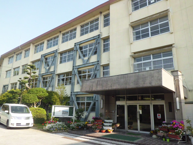 隅田コーポ 長尾小学校