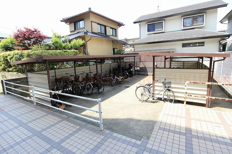 シャトー二日市 駐輪場