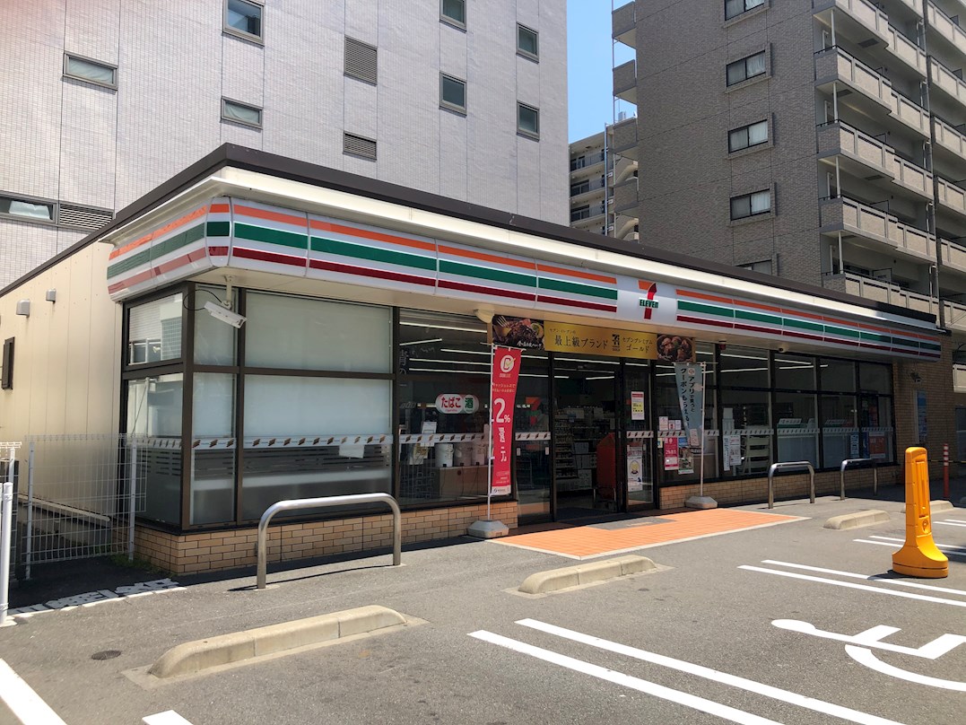 エステート・モア・浄水通り セブンイレブン 福岡浄水通り店