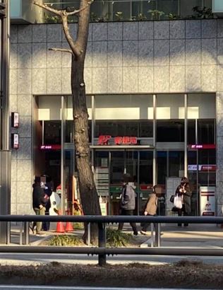 エンクレスト博多駅前ART ゆうちょ銀行博多店