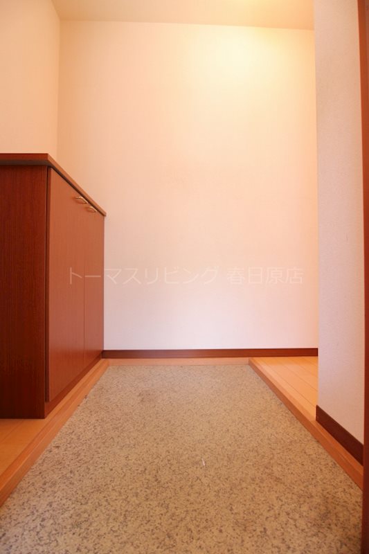 イリス　Ⅱ 玄関　※別号室参考写真