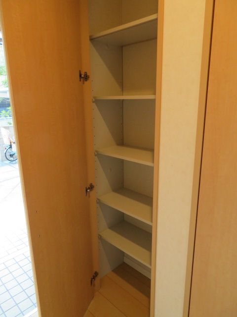 クラヴィエJ 収納