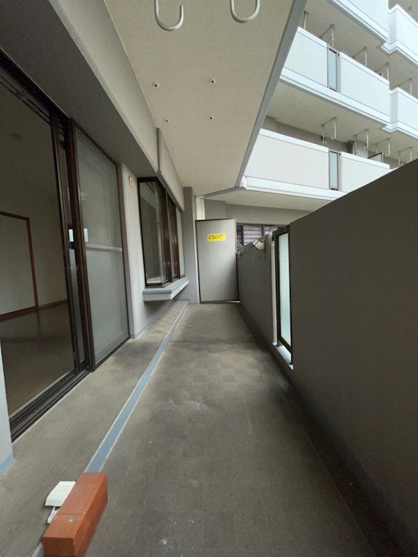 アンピール箱崎東 ※別号室の参考写真になります。