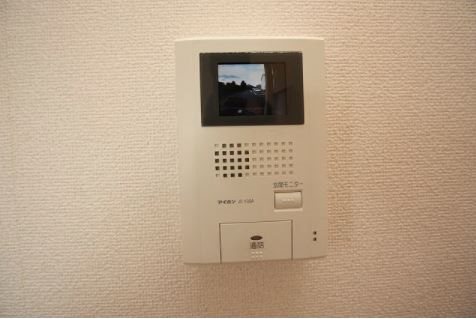 楽市リバーサイドプレイス１ モニター付きインターフォンでセキュリティ面も安心ですね。
