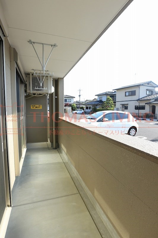 アンフェニ 日当たりの良いベランダで、洗濯が楽しくなります。